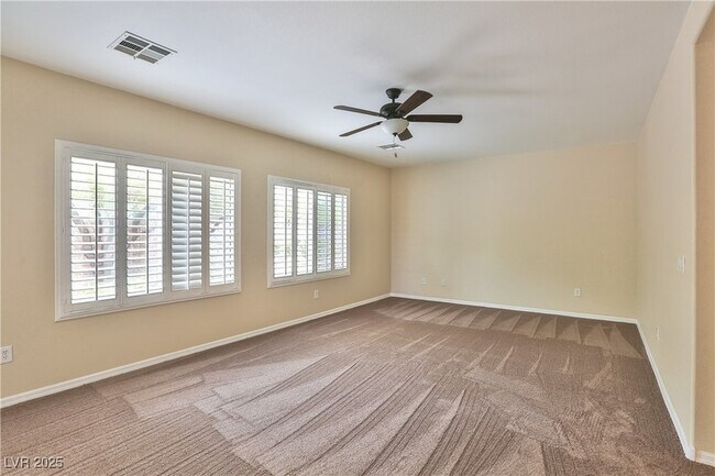 Building Photo - 2264 Laurel Heights Ln