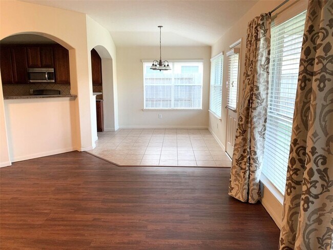 Building Photo - 5115 Trevors Trace Ln