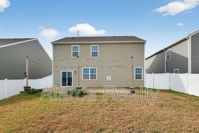 Building Photo - 147 Cherry Birch St