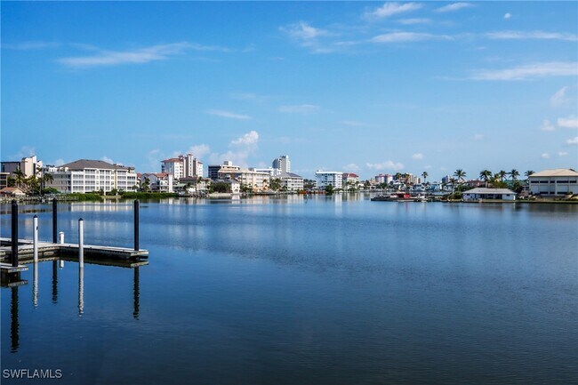 Building Photo - 271 Southbay Dr