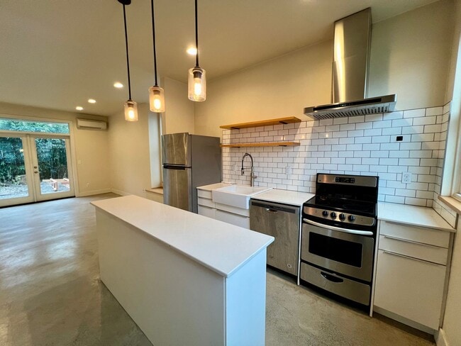 Primary Photo - Spacious Two-Story 1 Bedroom, 1 Bathroom U...