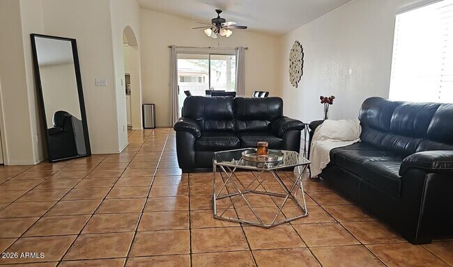 Building Photo - 2174 W Roundwood Pl