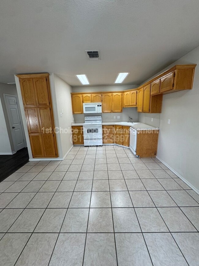Building Photo - 957 Austin Ct