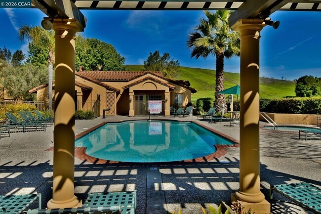 Building Photo - 440 Bollinger Canyon Ln