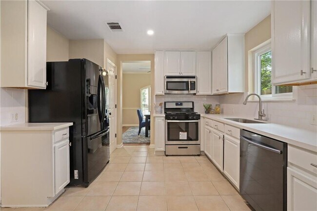 Building Photo - 1806 Paradise Ridge Dr