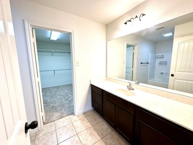 Building Photo - 3114 112th St