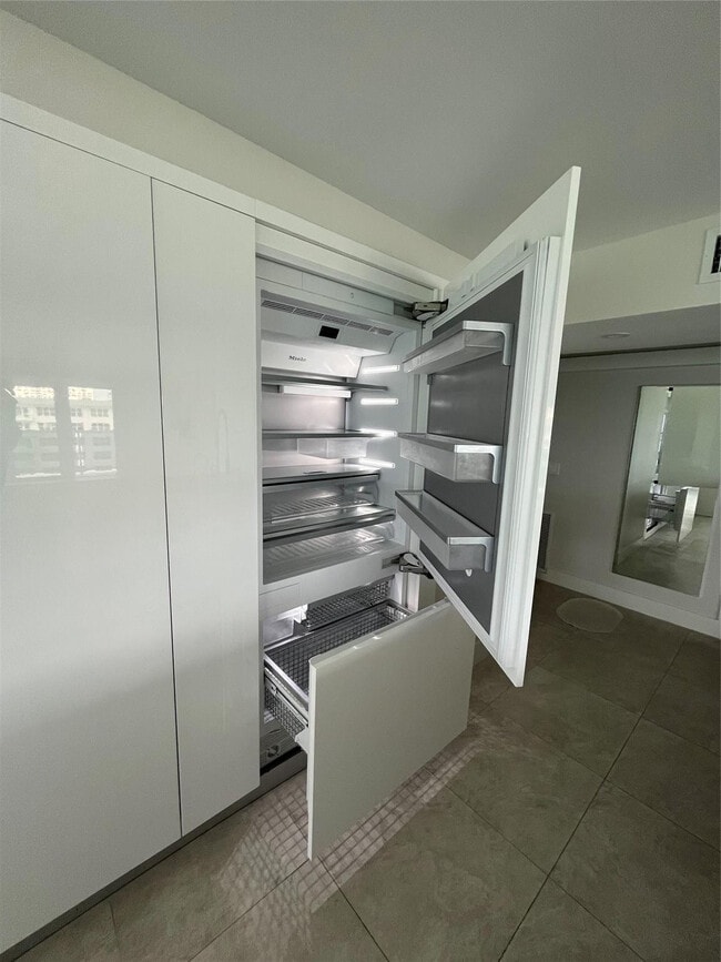 Building Photo - 3500 Galt Ocean Dr