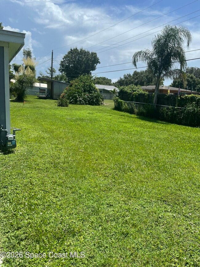 Building Photo - 405 W Rutgers St