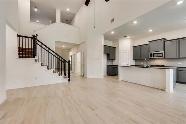 Building Photo - 3900 Falcon Fld