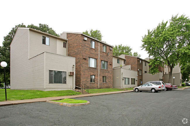 Primary Photo - Sherman Forbes Apartments