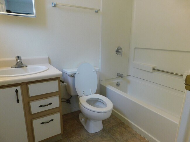 Building Photo - 456 Stepping Stone Ct