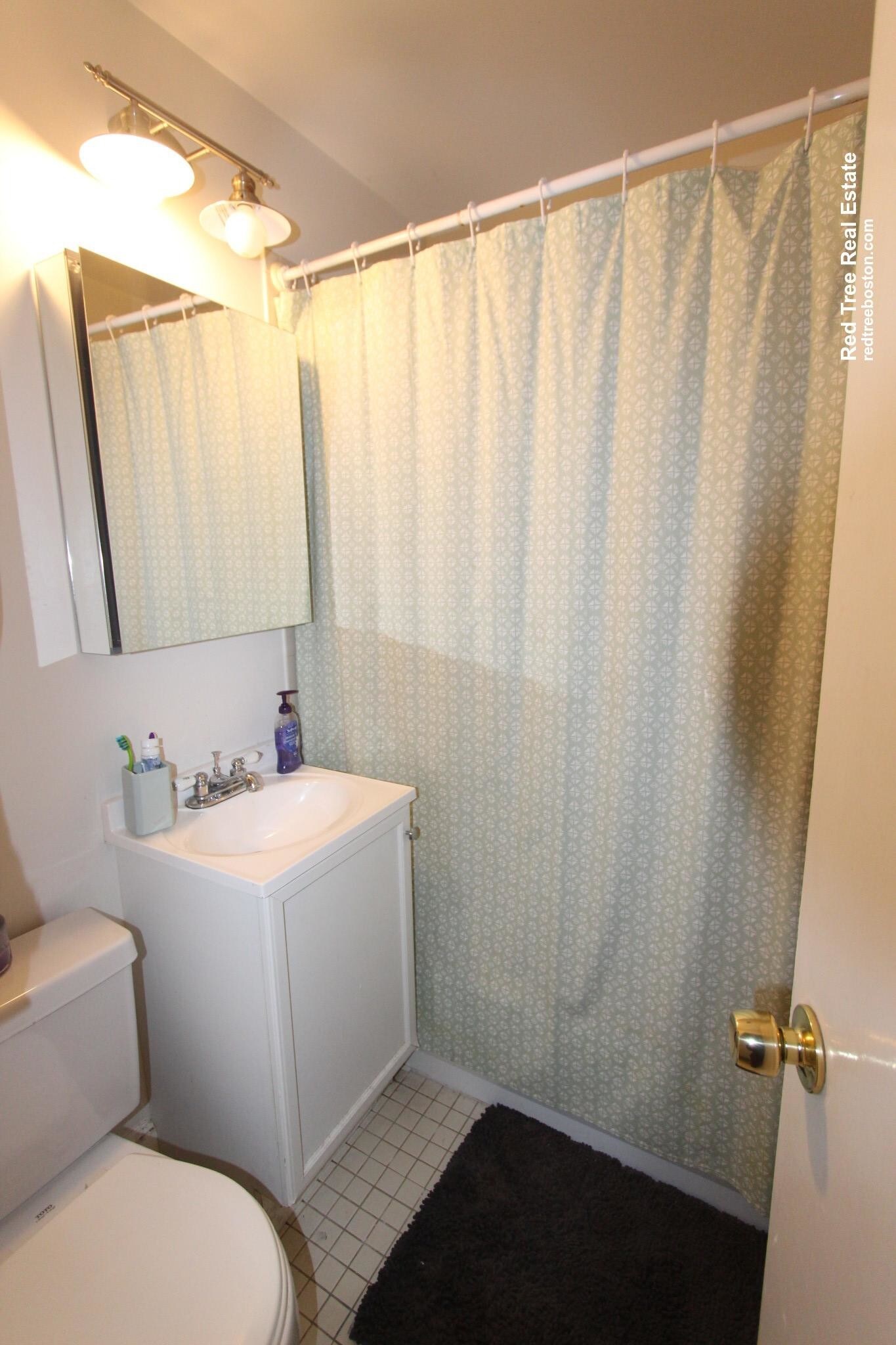 Building Photo - 202 St Paul St