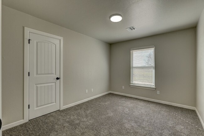 Building Photo - New Duplex For Lease in Noble on large lot. $500.00 off 1st month's rent with a 2 year lease!