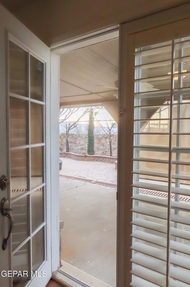 Building Photo - 3493 Yellow Rose St