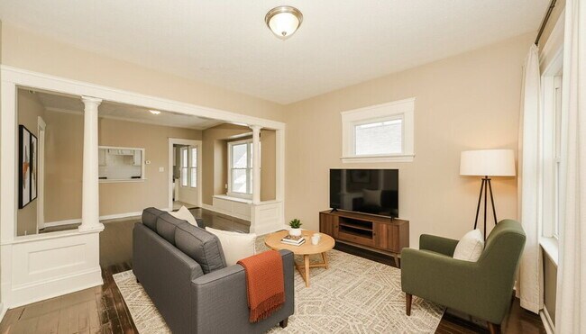 Building Photo - 3870 W 19th St