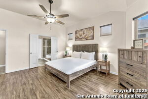 Building Photo - 8427 Buckhorn Parke