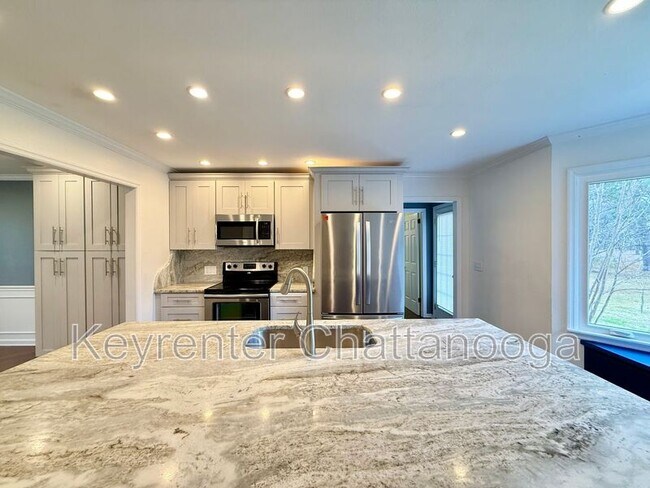 Building Photo - 9512 Imperial Dr