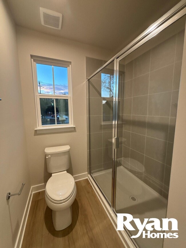 Building Photo - 206 Lograto Ln