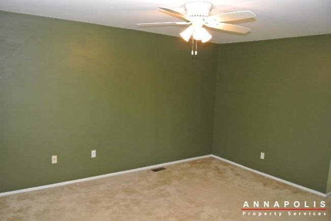 Building Photo - 12 rockwell court