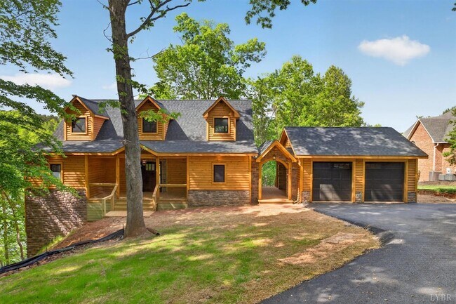 Building Photo - 308 Acres Ct