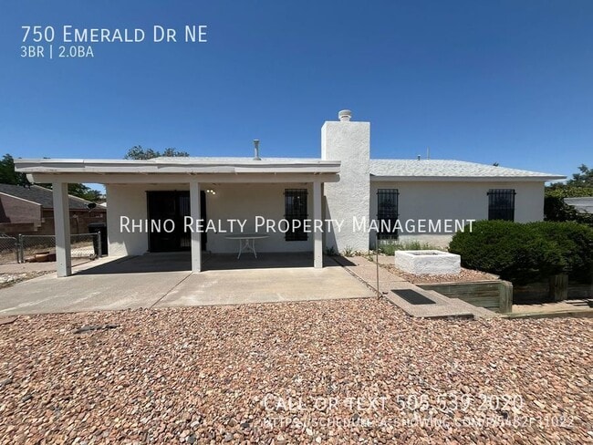 Building Photo - 750 Emerald Dr NE