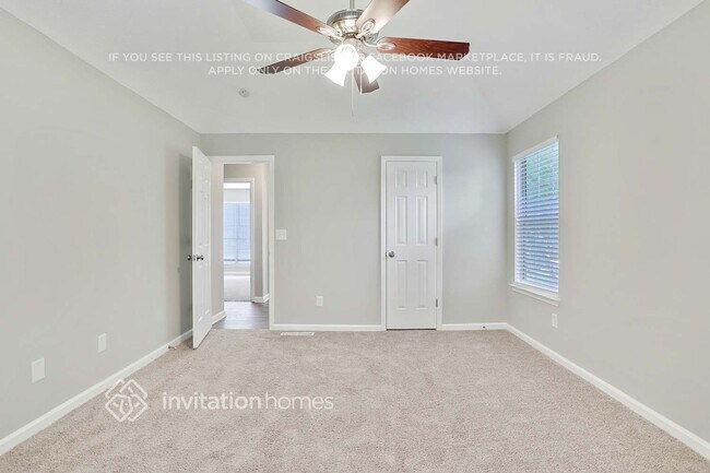 Building Photo - 135 Carrera Rd