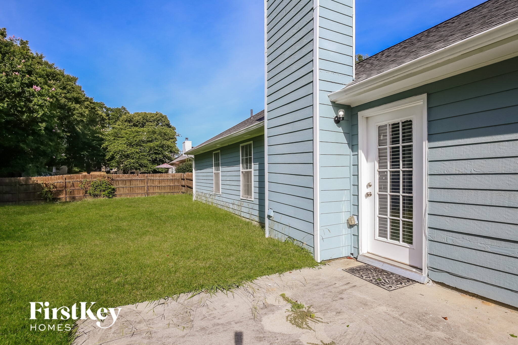 Building Photo - 1500 Summer Lake Terrace SW