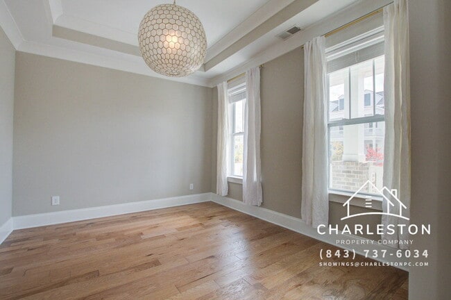 Building Photo - 1636 Juliana St