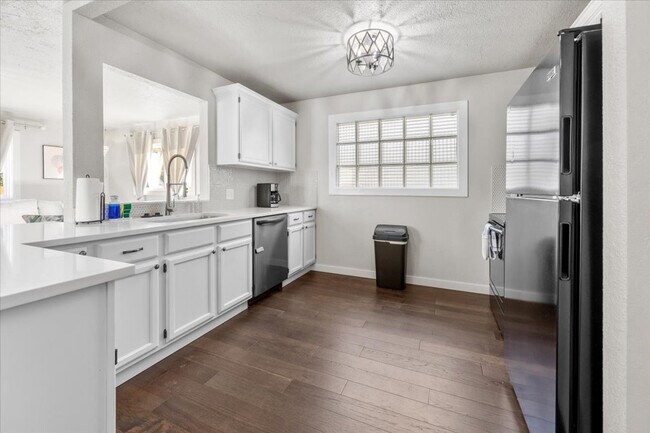 Building Photo - 2600 N 29th St