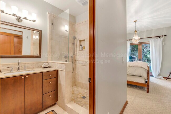 Building Photo - 287 Laureles Grade