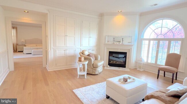 Building Photo - 1289 Ballantrae Farm Dr