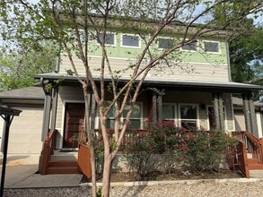 Building Photo - 3202 Merrie Lynn Ave