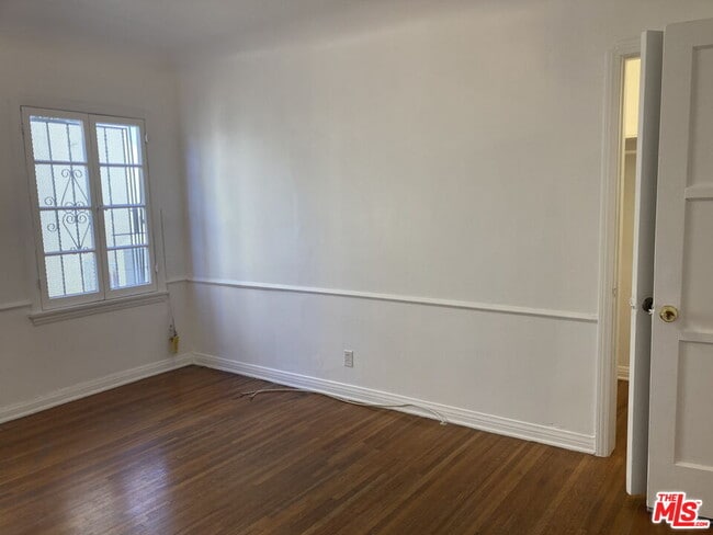 Building Photo - 1045 S Crescent Heights Blvd