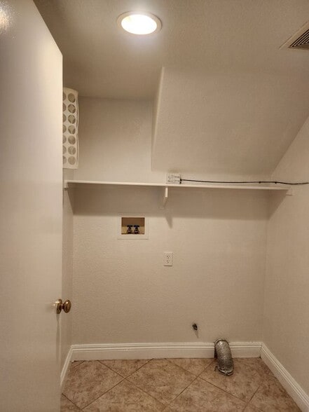 Building Photo - 360 N Pauline St