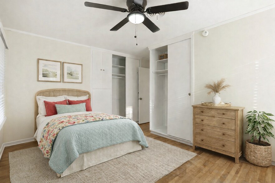 Building Photo - 518 Brightwood Pl