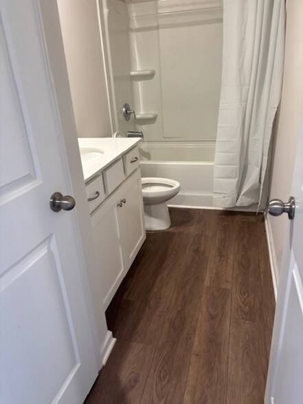 Building Photo - 13931 Castle Nook Dr