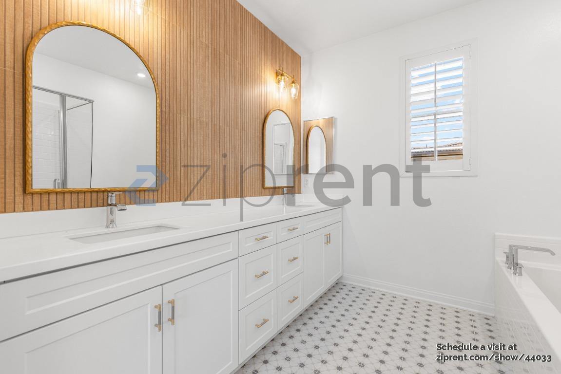 Building Photo - 1614 Fig Tree Wy