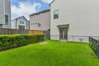 Building Photo - 10914 Brookeshire Chase Ln