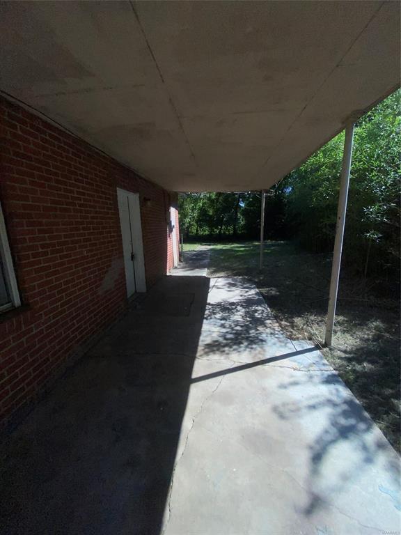 Building Photo - 121 Shadyside Ln