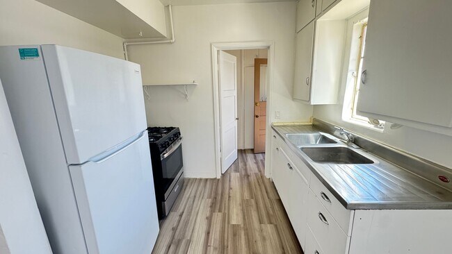 Building Photo - Mountain Blacklidge