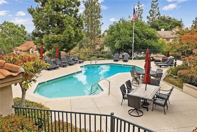Building Photo - Beautiful Windrose Point 3 bed 2 1/2 bath ...