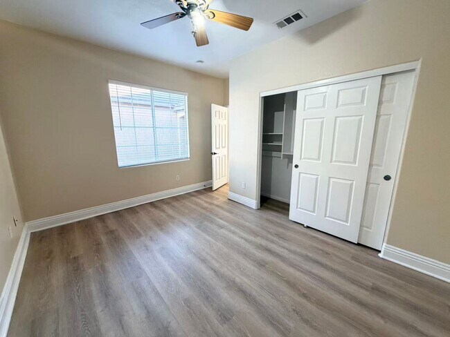 Building Photo - 2295 Tedesca Dr