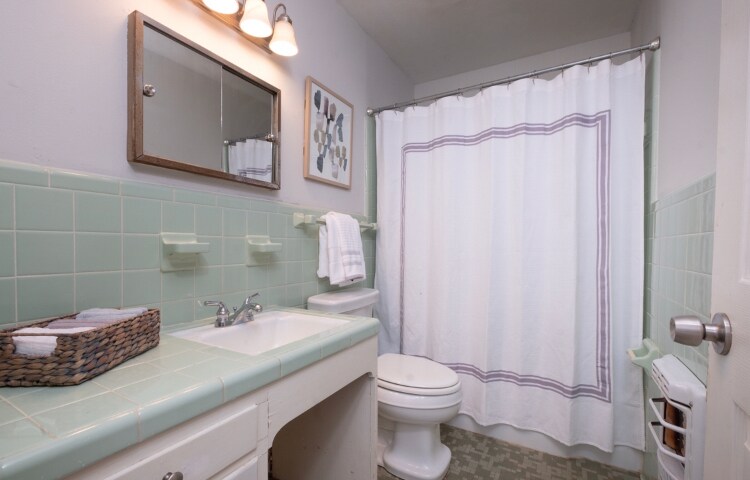 Building Photo - 7403 L St