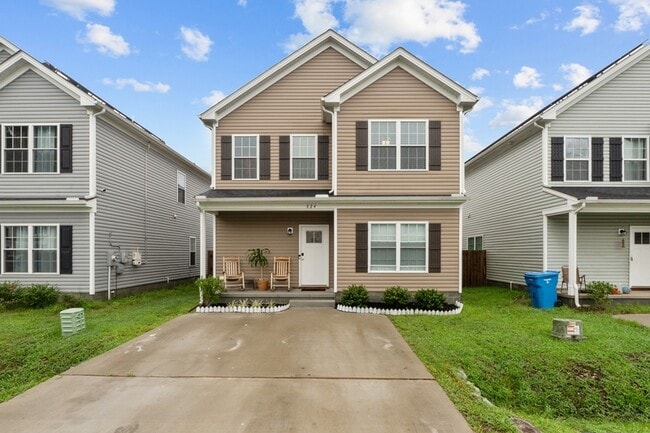 Primary Photo - 824 Somb Moore Ways