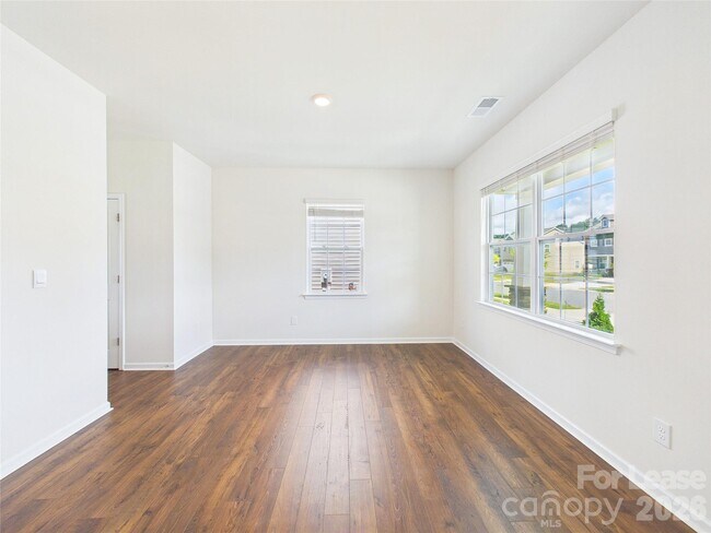 Building Photo - 8185 Kennesaw Dr