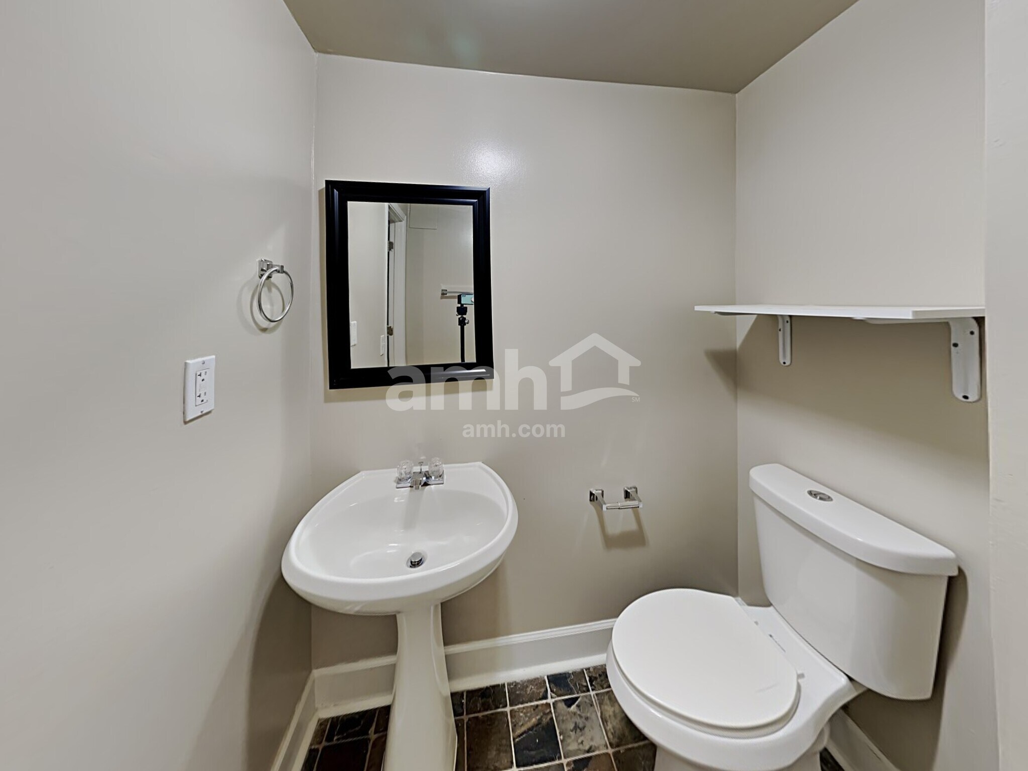 Building Photo - 154 Spring Creek Ct