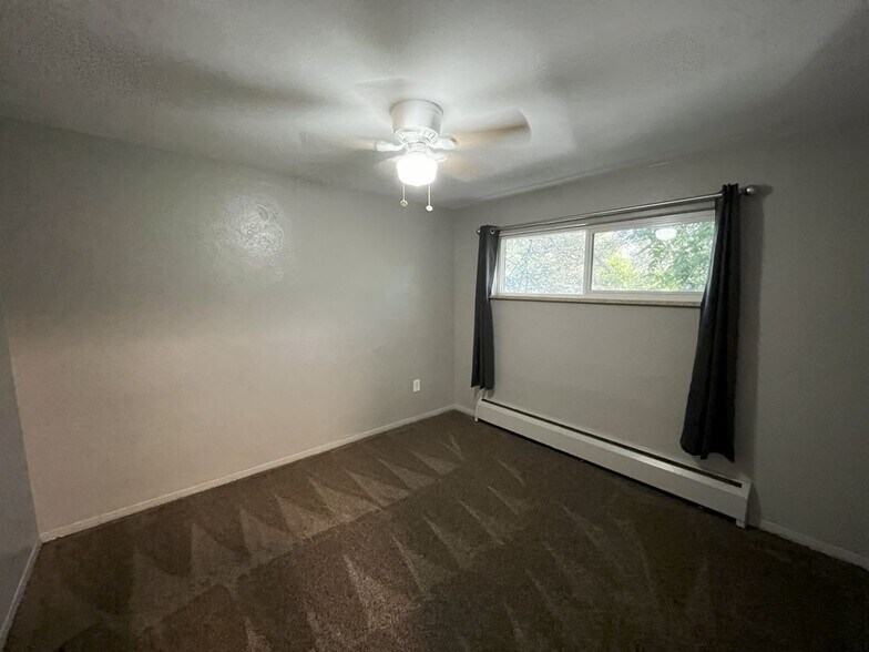 Building Photo - 7095 W 13th Ave