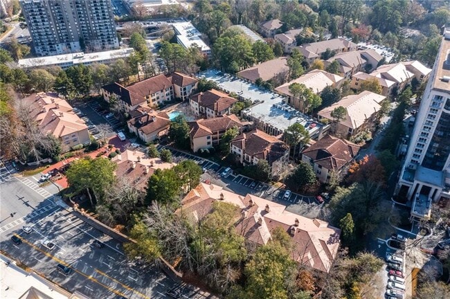 Building Photo - 3777 Peachtree Rd NE