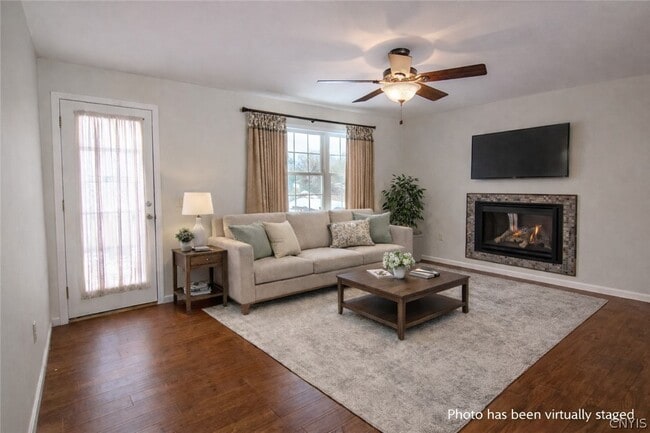 Building Photo - 3035 Claybourne Ln