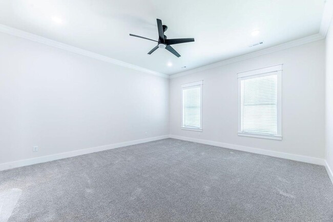 Building Photo - 714 King Arthur Dr